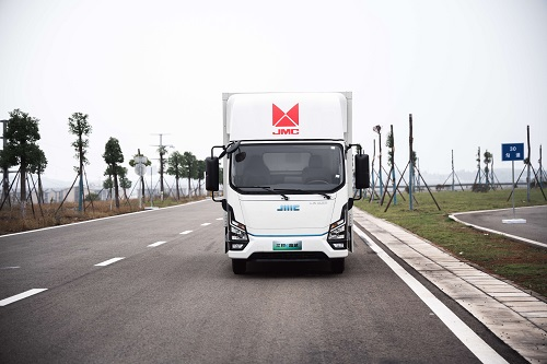 四大纯电首发技术 全面解决卡友痛点 江铃E路达